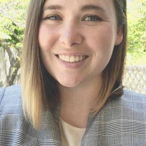 Meet your Posher, Liz